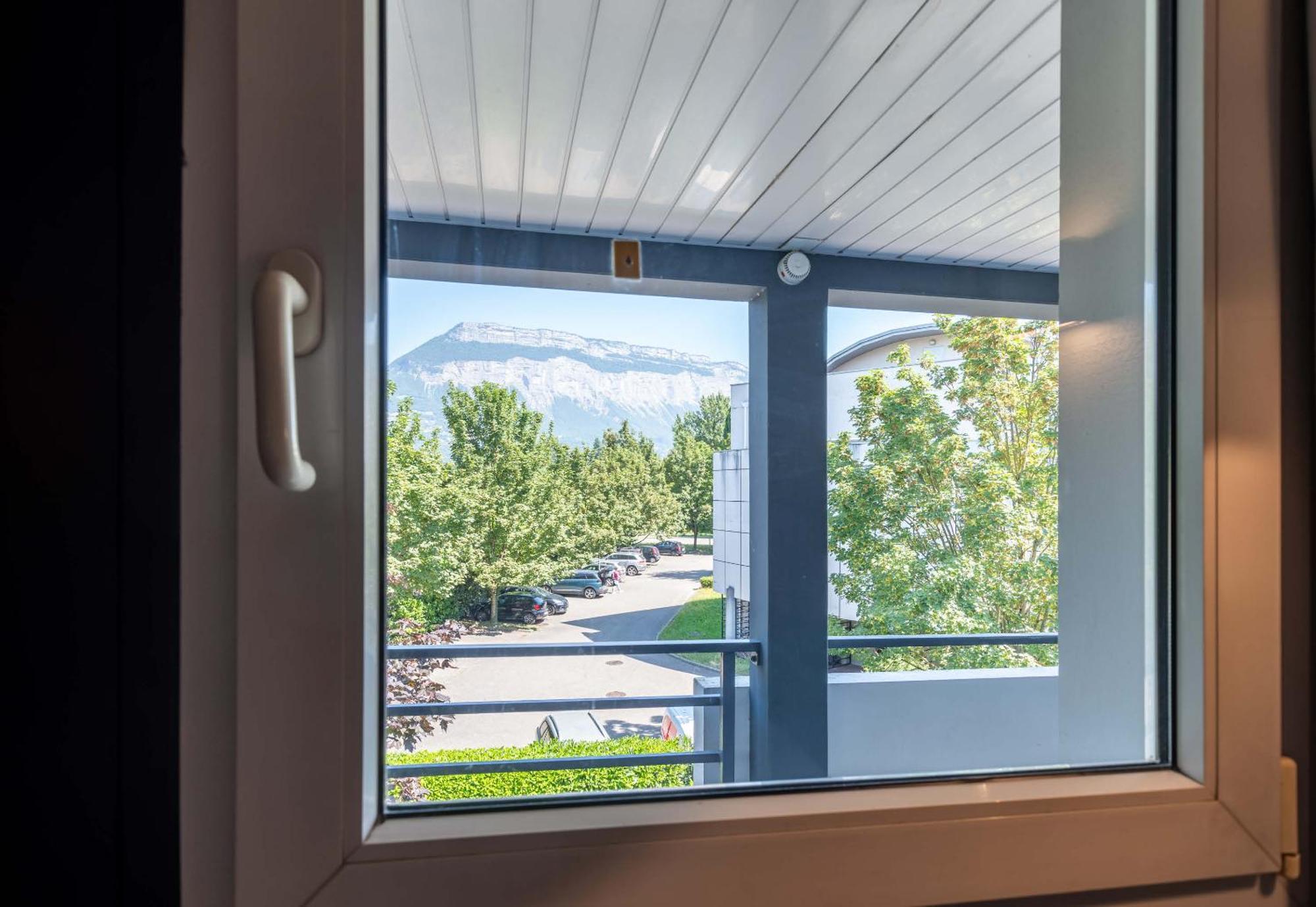 B&B Hotel Grenoble Universite 1 Gieres Exterior photo