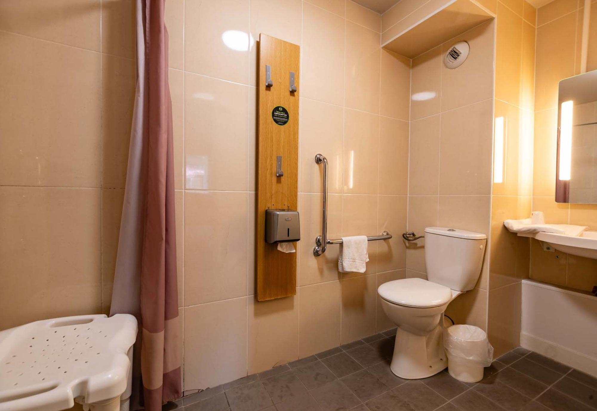 B&B Hotel Grenoble Universite 1 Gieres Exterior photo