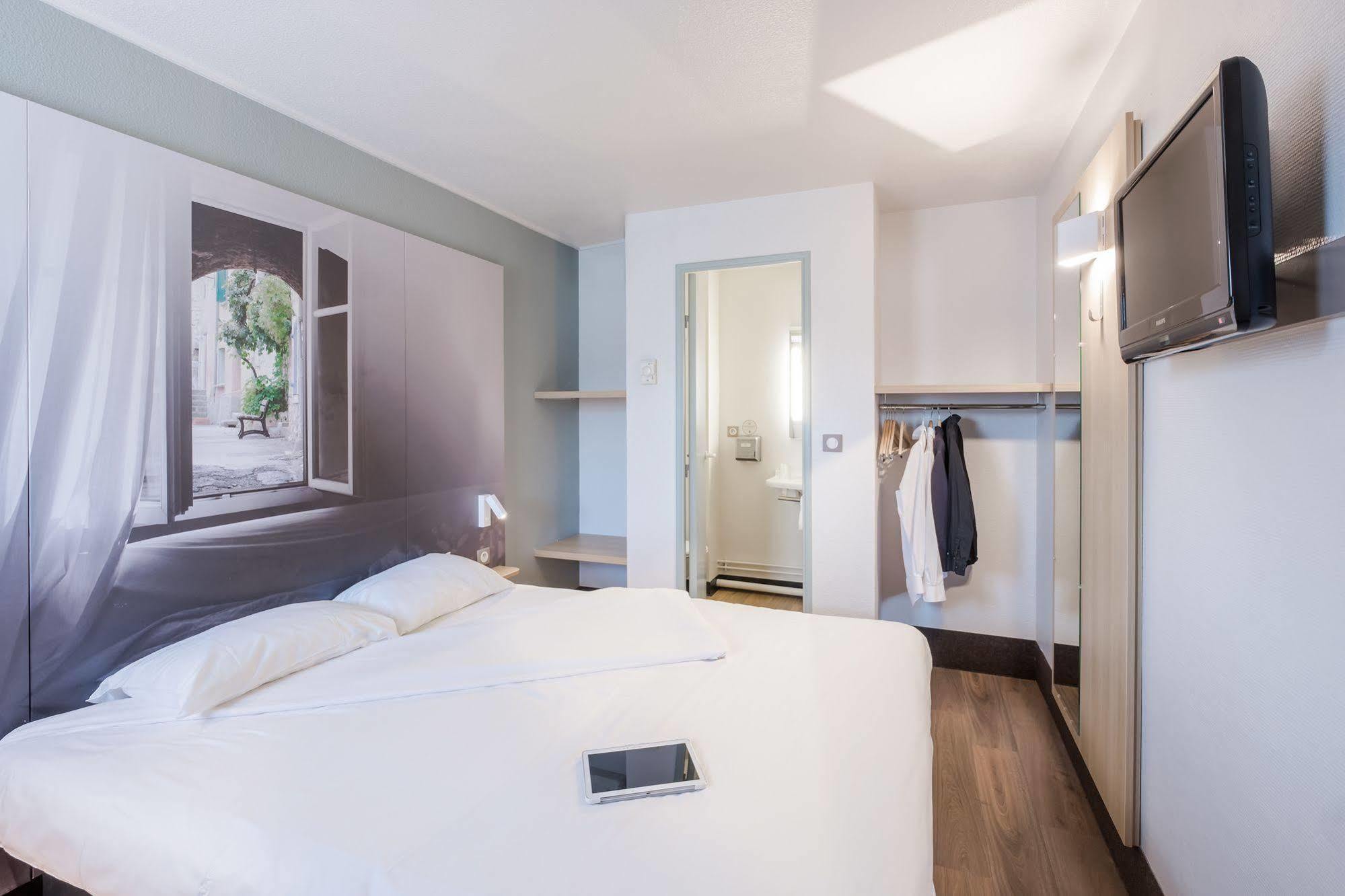 B&B Hotel Grenoble Universite 1 Gieres Exterior photo