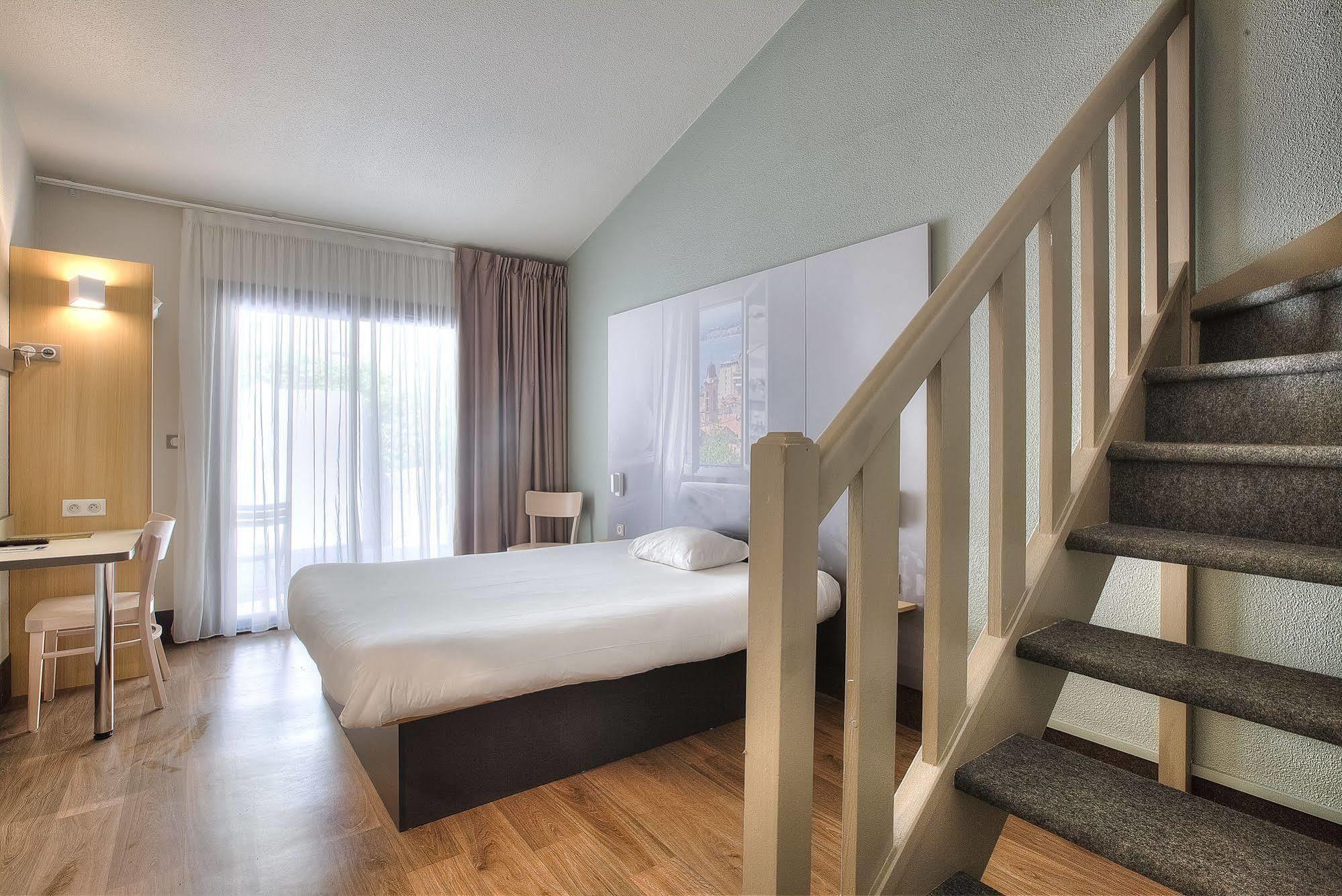 B&B Hotel Grenoble Universite 1 Gieres Exterior photo