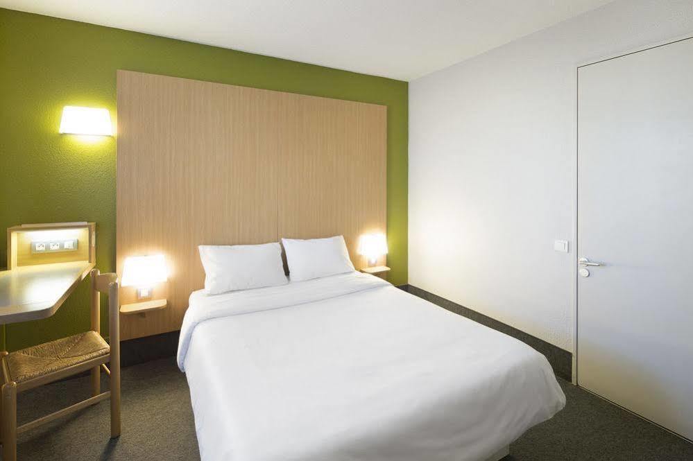 B&B Hotel Grenoble Universite 1 Gieres Exterior photo