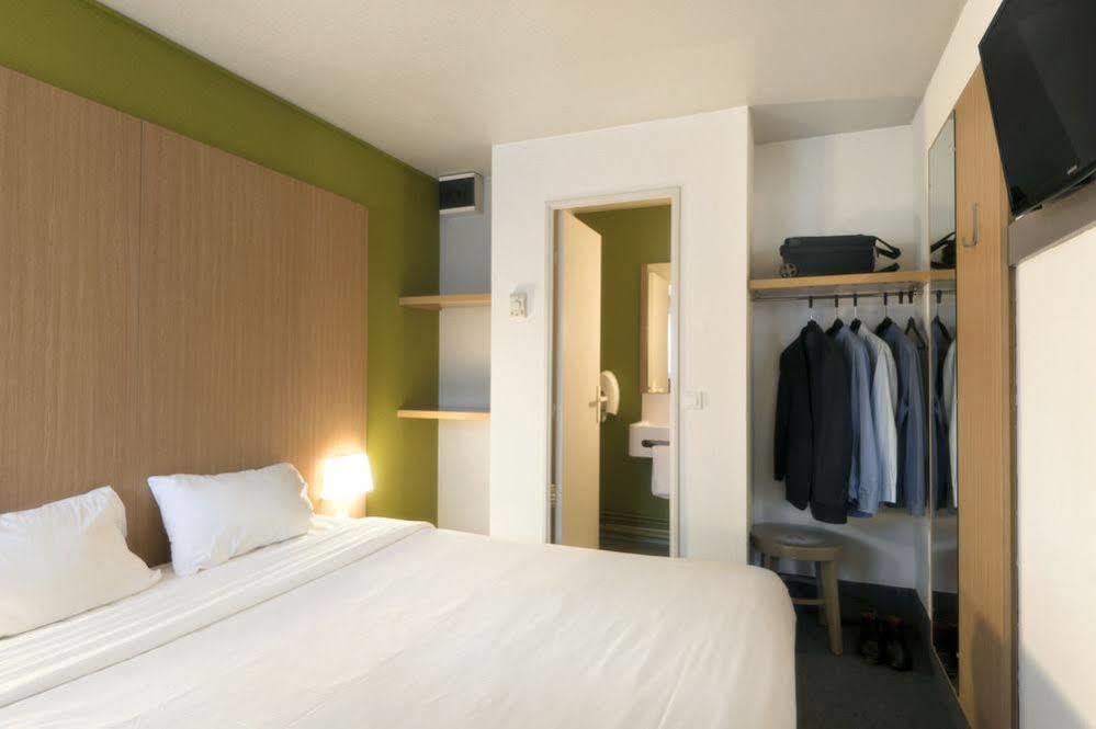 B&B Hotel Grenoble Universite 1 Gieres Exterior photo